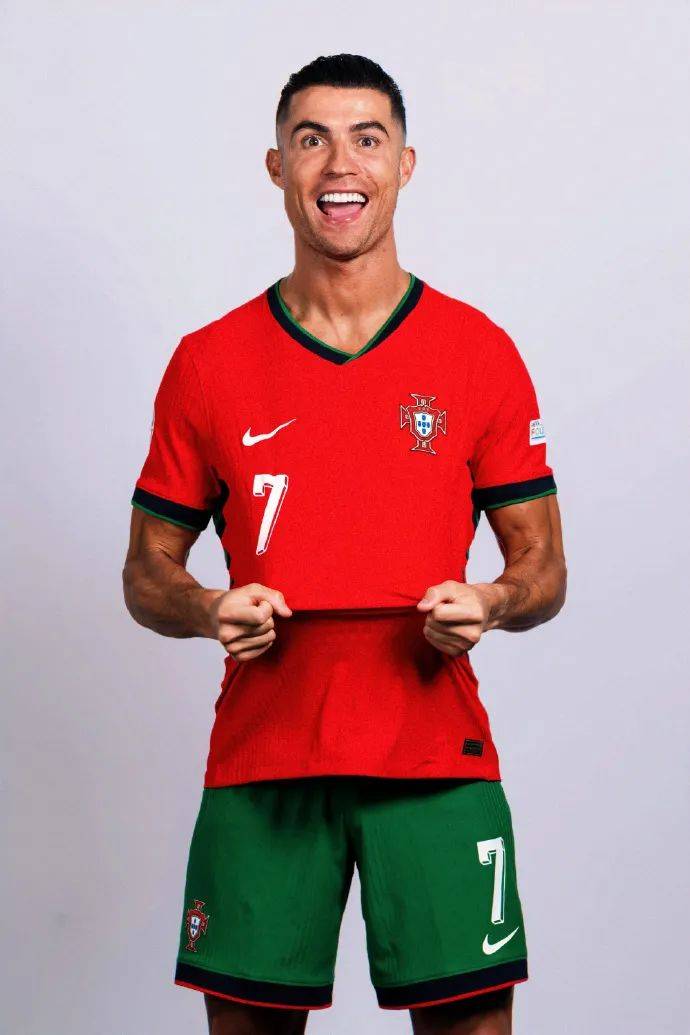 克劳福德拒付30万美元制裁费，失去WBC冠军引发拳迷热议