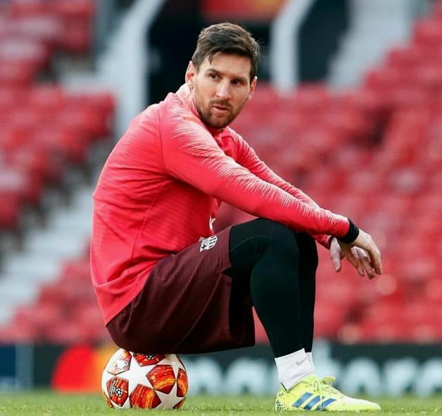 欧冠精彩进球回顾：梅西助攻亮点,（欧冠绝妙进球集锦：梅西助攻成焦点）