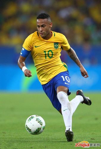 国足集训名单公布，两名新人首次入选引关注