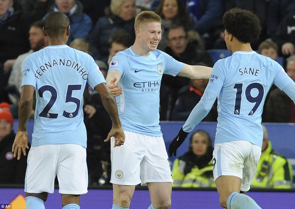 追上咱们盐城的足球巨星了，蒯纪闻还有苏超的队员们（走近盐城足球巨星蒯纪闻，与苏超球员相会）