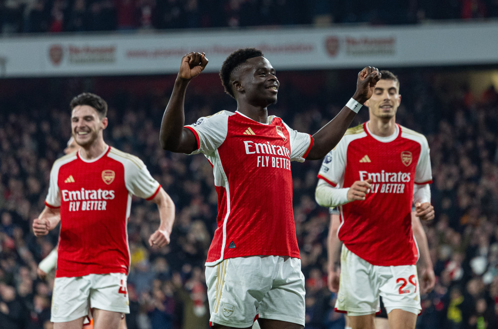 也是上到樊振东大师课了！小胖齐祖上海弄堂里打乒乓