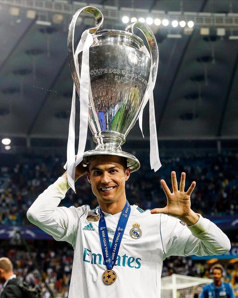 官方：22岁195cm前锋大卫相泽加盟神户胜利船（神户胜利船官宣签下22岁、身高195cm的前锋大卫相泽）