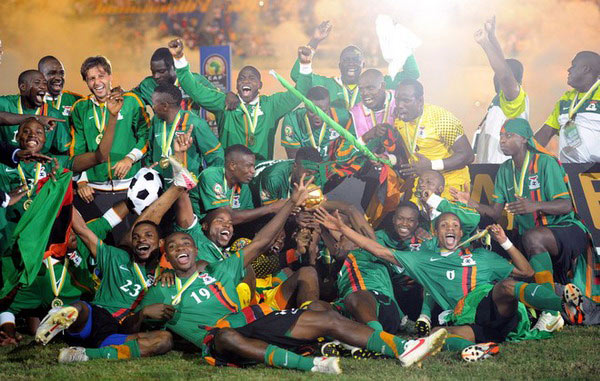 封神！62岁穆帅2射正绞杀64%控球，皇马决定欧冠生死？（神迹！62岁穆里尼奥以2次射正压制64%控球，皇马或成欧冠生死判官？）