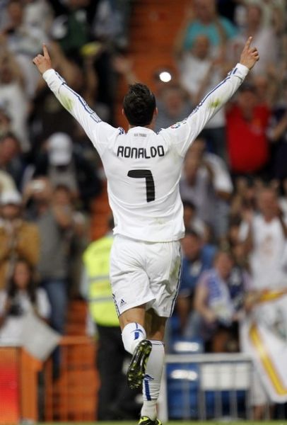 球队防守端稳定，失球率降低