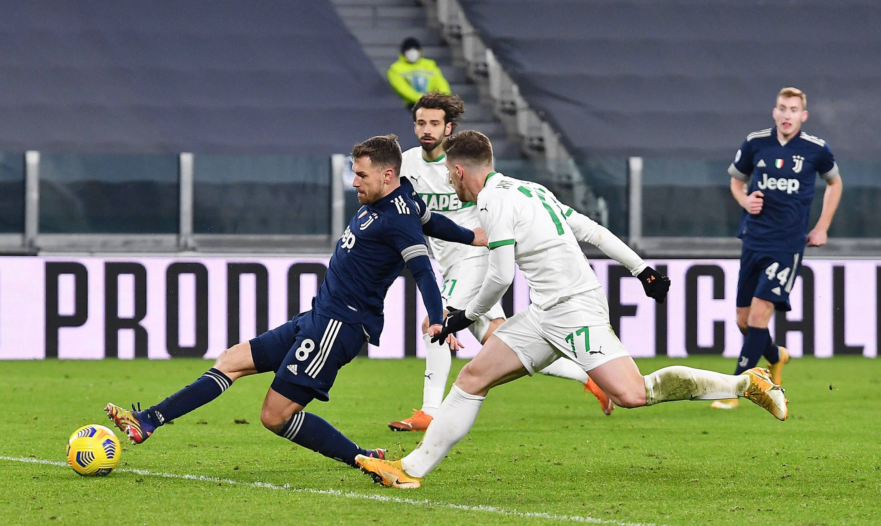 亚足联拒绝国安申请！球迷无缘亲见冠军奖杯，多位球员将告别工体