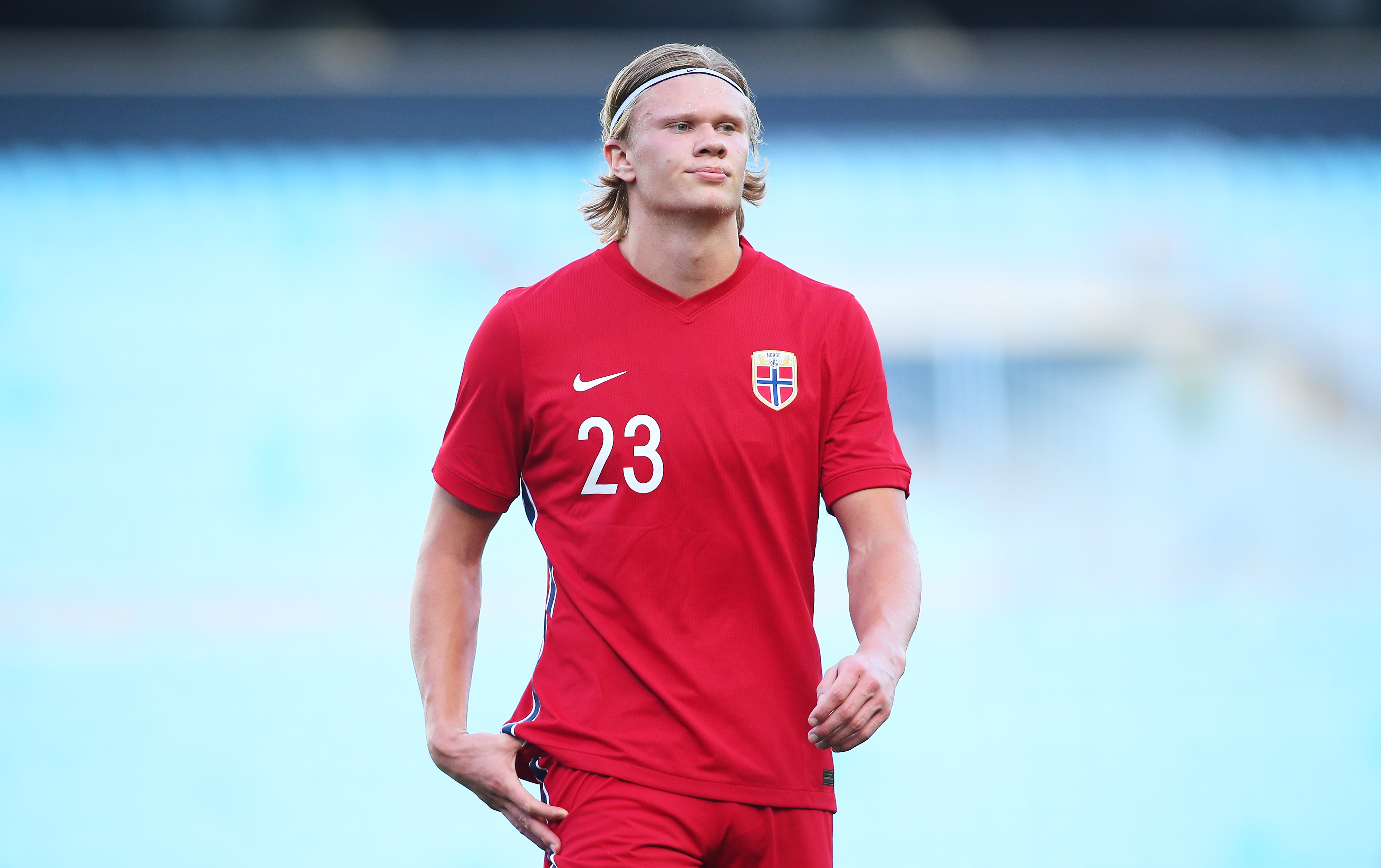 新掌门刚接手成都蓉城俱乐部，就有望收到三份惊喜大礼，引发热议