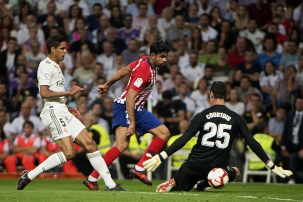 替补球员凯恩梅开三度 拜仁5‑0血洗斯图加特