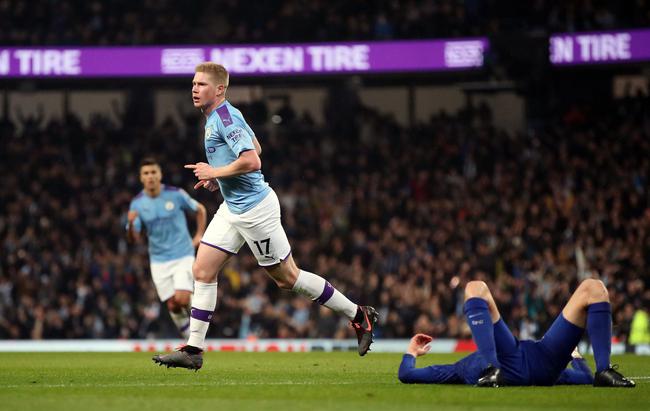 最快百球先生！哈兰德领取英超100球纪念球（英超百球最快！哈兰德获颁100球纪念球）