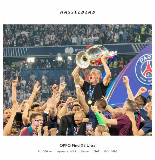 继伊尔马兹之后，奥斯梅恩是第二位欧冠戴帽的加拉塔萨雷球员（奥斯梅恩成加拉塔萨雷欧冠史上第二位戴帽球员，接棒伊尔马兹）