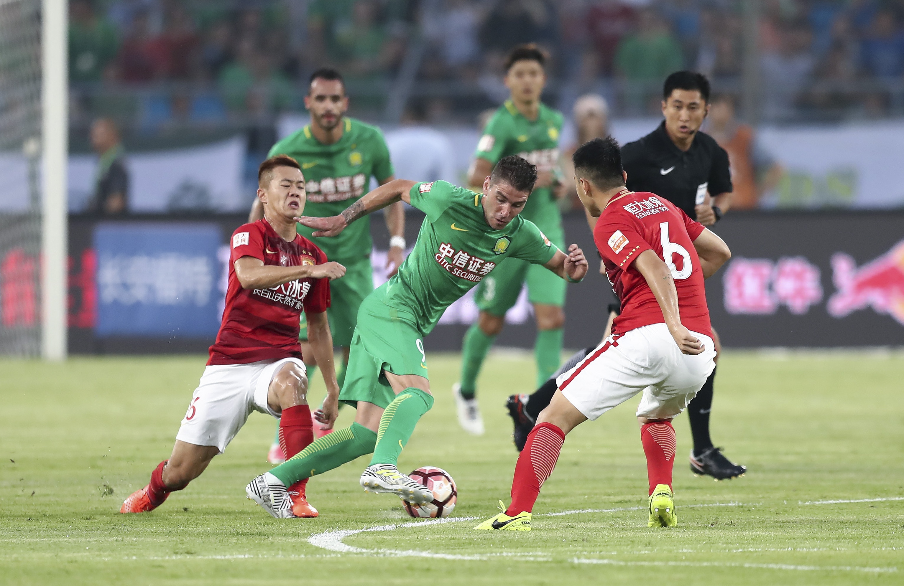 意甲前瞻：萨索洛两大得分手出场存疑，都灵变阵后结束连败（意甲前瞻：萨索洛双枪出战成疑，都灵换阵止连败）